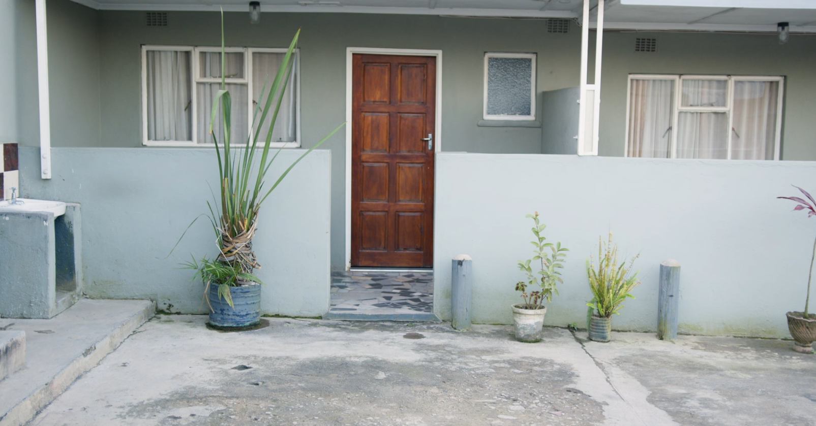 Entrance to a guest room at the Moto Moto branch