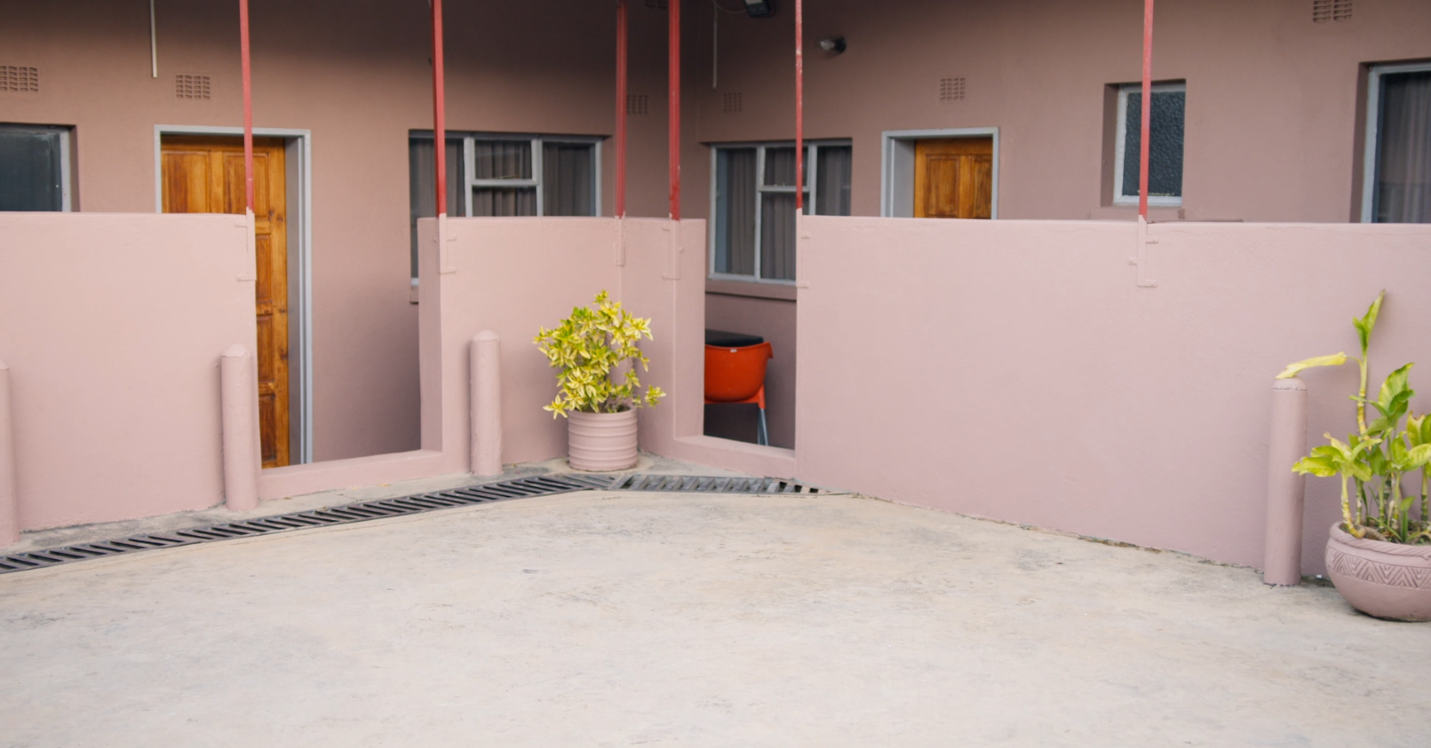Courtyard at the Moto Moto branch